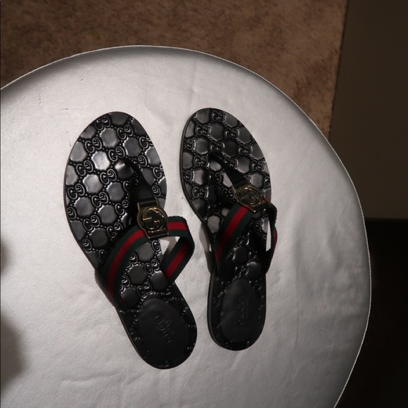 Gucci GG Logo Flip Flop Size 38 1/2 - Picture 2 of 4